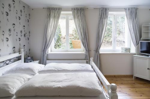 Souterrain Room image 9