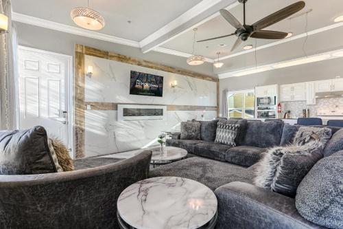 Stunning Condos Near French Quarter - 편의 시설/서비스