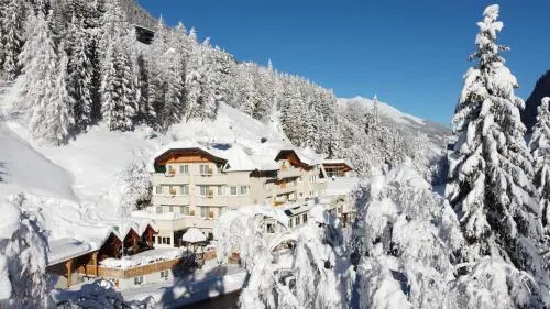 Hotel Höllroah in Kappl, Österreich