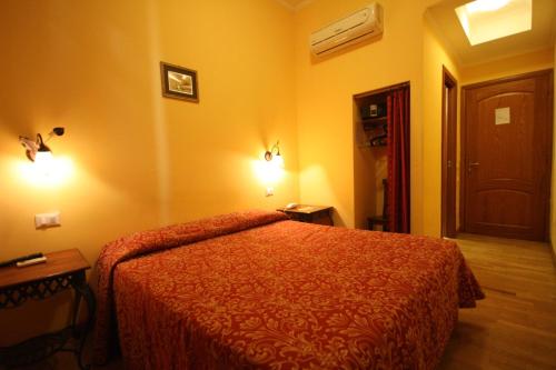 Hotel Cherubini Room Type - Double or Twin Room