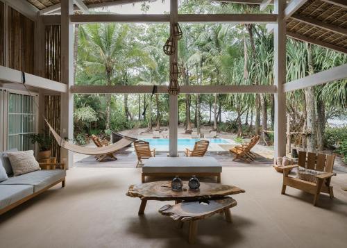 Oprema, Casa Arena Beachfront Property in Santa Teresa