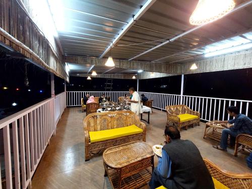 Restaurant, River Stay - Homestay by Wanderlust Rural Tourism in Jhajra