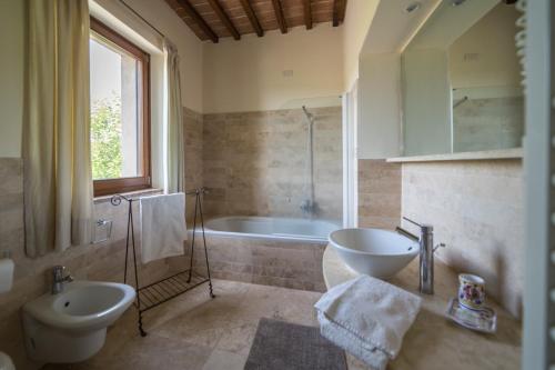 Villa Fragranza - Tap to explore photos