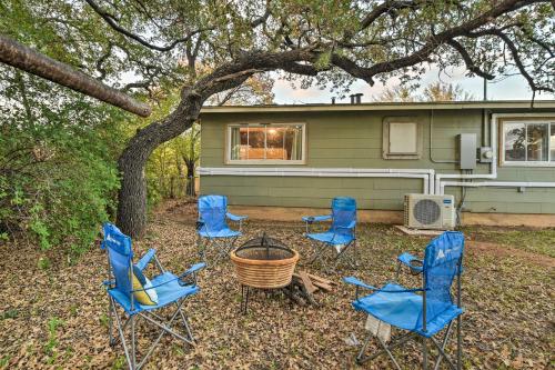 Cozy Graham Retreat ~ 3 Mi to Lake Eddleman! in Graham (TX)