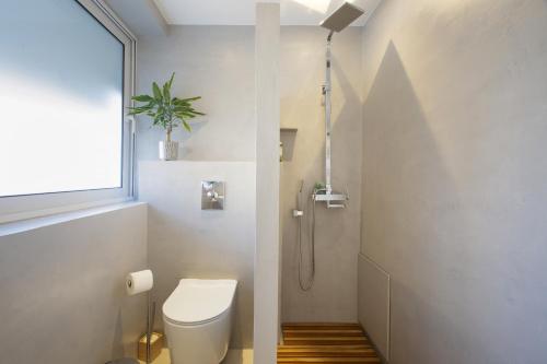 Stunning Acropolis view apartment - image 9