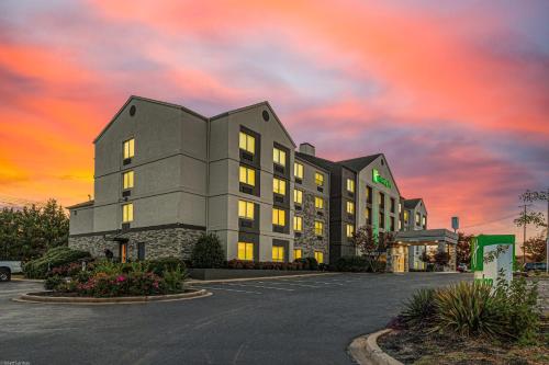 Holiday Inn Northwest Spartanburg - image 12