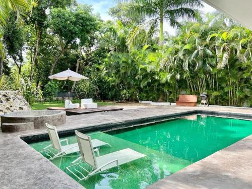 Unique Gem 4 BR Villa with Private Pool and Hot Tub