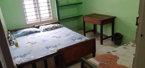 3 twin beds