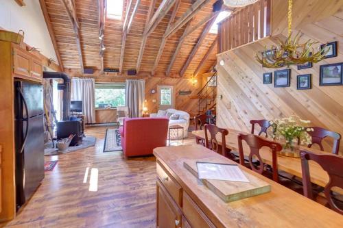 Rustic Roost Cabin in Fleischmanns (NY)