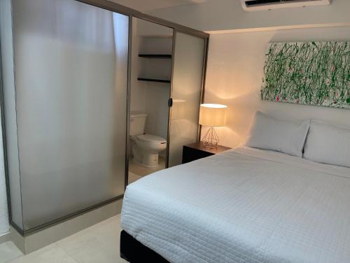 DECO 2 Downtown 3 bed Apartment renewed