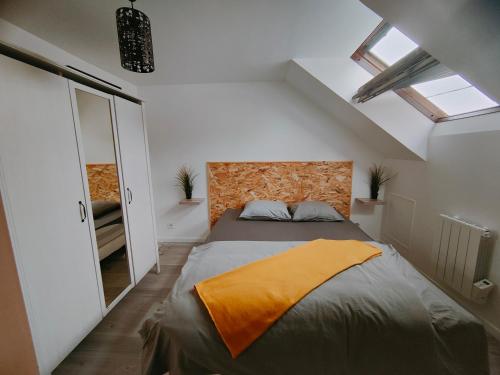 Les Lofts De Provins: Apt 7