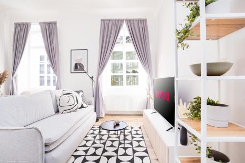 Bright Apartment in Old Town by Prague Days