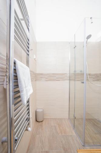 Prague Days - Two-bedroom Apartment with Workspace right next to Old Town Square - image 8