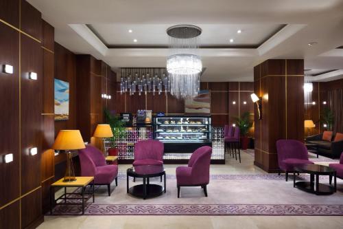 Restaurant, Crowne Plaza Al Khobar By IHG in Al-Chubar