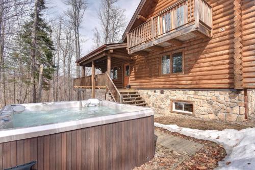 Chalet Zurri 4 Bedrooms With Lake Access Hot Tub And Pool Table - Labelle