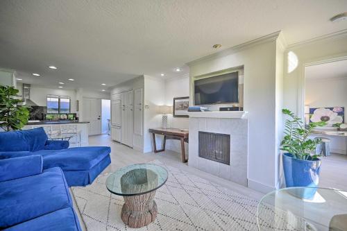 Bright and Airy Napa Condo with Patio on Golf Course! - image 11