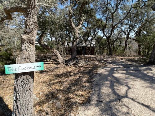 Walnut Canyon Cabins