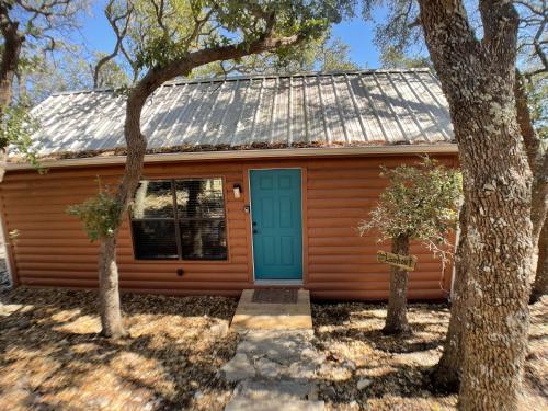 Walnut Canyon Cabins