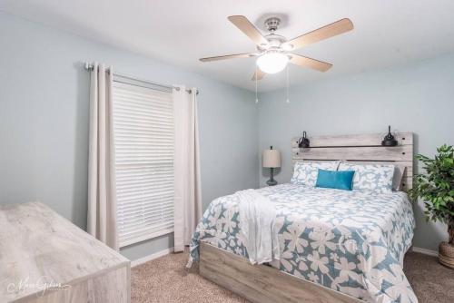 King Bed, Near LSUS & Barksdale, Fast wifi! in Shreveport, USA