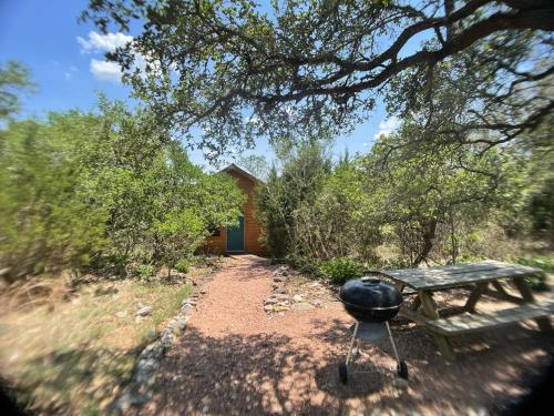 Walnut Canyon Cabins