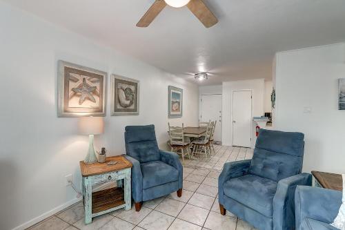 Mustang Isle Condo - image 9