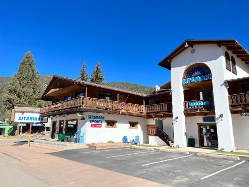 Bellamy's Ski Haus - Red River, NM