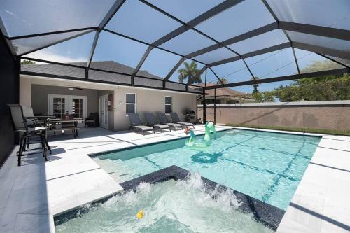 Naples Villa with Salt water Pool