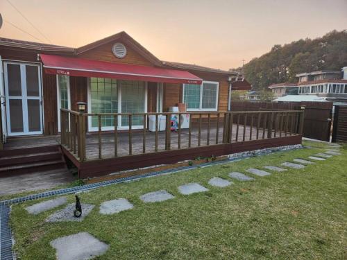 Hongcheon fence house