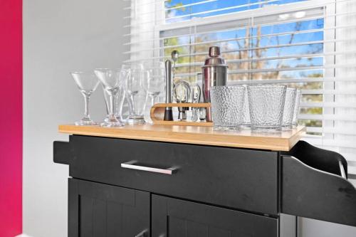 ผับ/เลาจน์, Pet Friendly & Great Outdoor Space Close to Downtown in ฮิกซ์สัน (TN)