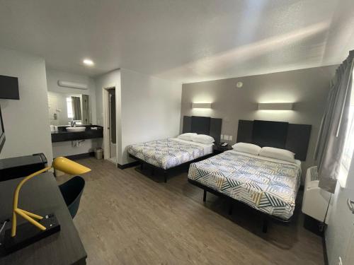 Motel 6 Denton TX - UNT - image 8