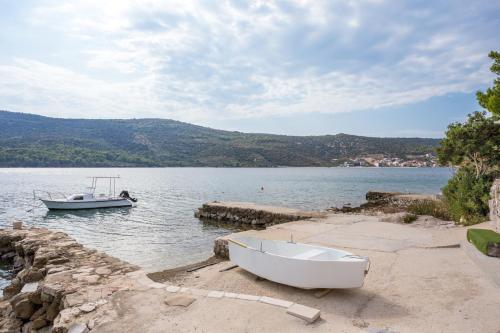Apartments by the sea Poljica Trogir - 16999 - image 5