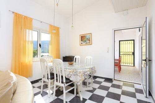 Apartments by the sea Poljica Trogir - 16999 - image 14