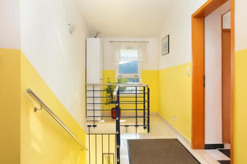 Apartments by the sea Poljica Trogir - 16999 - image 12
