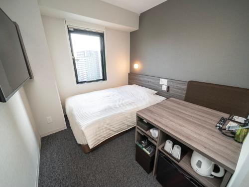 Double Room with Wide Desk - Non-Smoking
