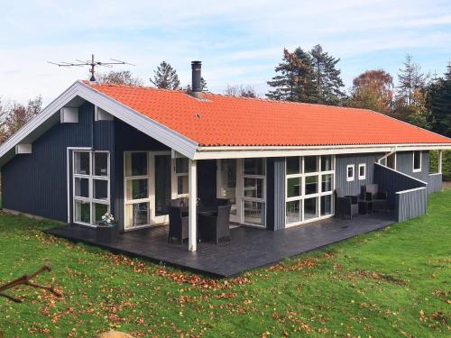  Three-Bedroom Holiday home in Hemmet 30 in Humble