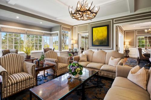 ردهة, باركلاندز كانتري جاردنز آند لودجيز (Parklands Country Gardens and Lodges) in بلاك هيث