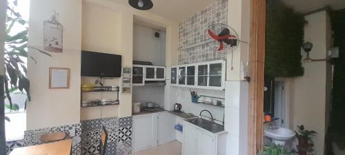 Green Homestay near Ba Dinh Square