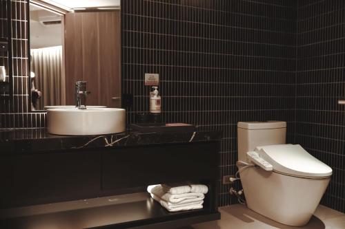 407380304 Autumn Willow Hotel