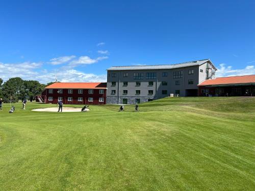 Ombergs Golf Resort - Hotel - Ödeshög