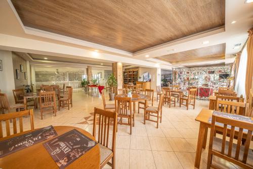 Tselikas Hotel - main image