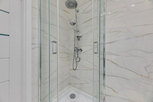 Palermo - Spacious Family Apartment 200 m from Sopot Beach by Lion Apartments - image 2