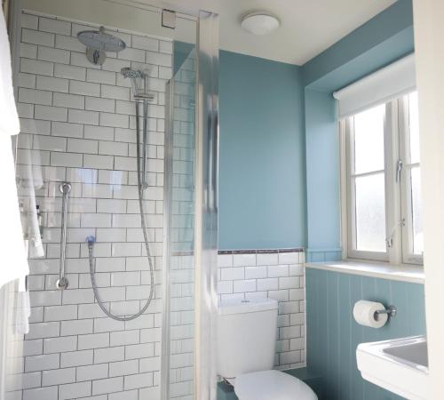 Single room, large