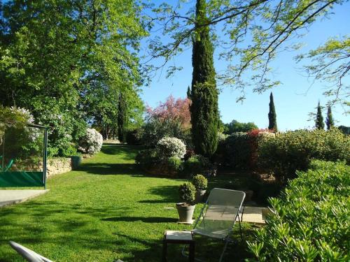 STUDIO TERRASSE PISCINE UZES PONT DU GARD