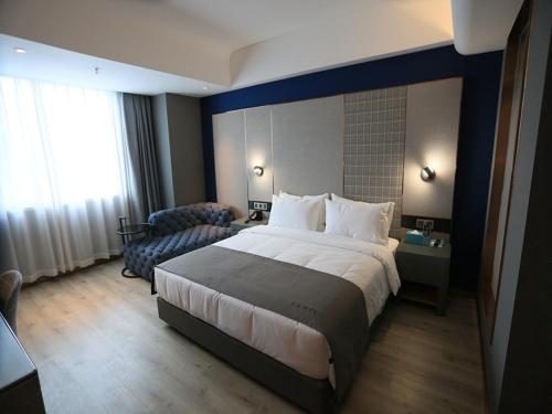 LanOu Hotel Lianyungang Donghai Crystal City