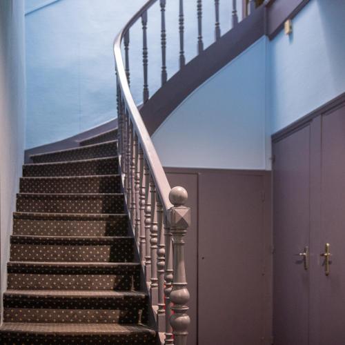 Фасада на хотела, Hotel de Normandie in Лион