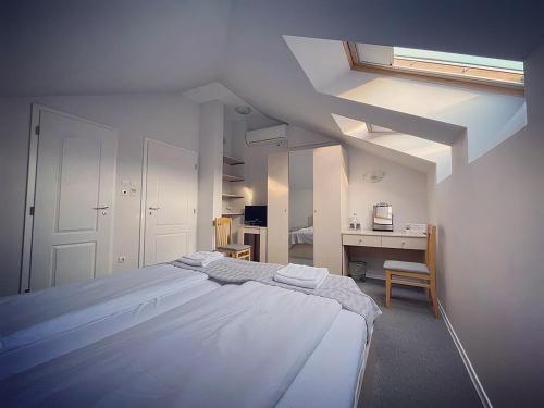 Da Vinci Guesthouse - image 10