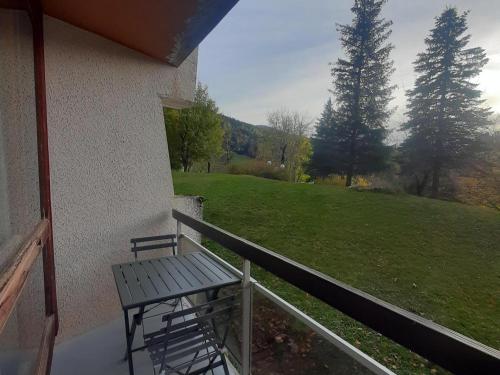 Appartement rénové au pied des pistes, balcon sud, commerces à proximité, parfait pour 4 personnes - FR-1-515-110 Appartement rénové au pied des pistes, balcon sud, commerces à proximité, parfait pour 4 personnes - FR-1-515-110