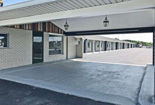 Rodeway Inn South in Calhoun, USA