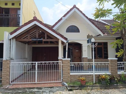 Ndalem Cemara Homestay