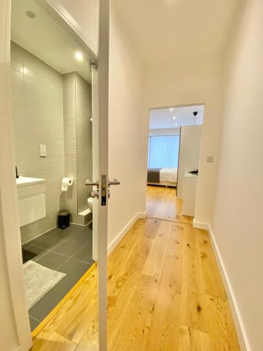 Goodwin St - main image